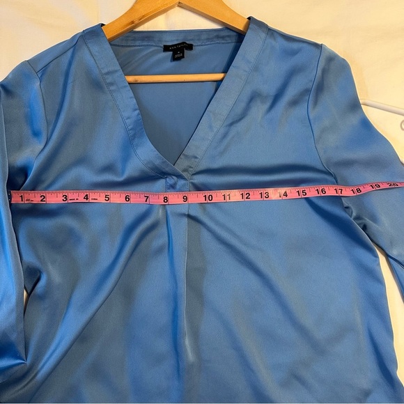 Ann Taylor Blue Women's Blouse - Picture 4 of 4